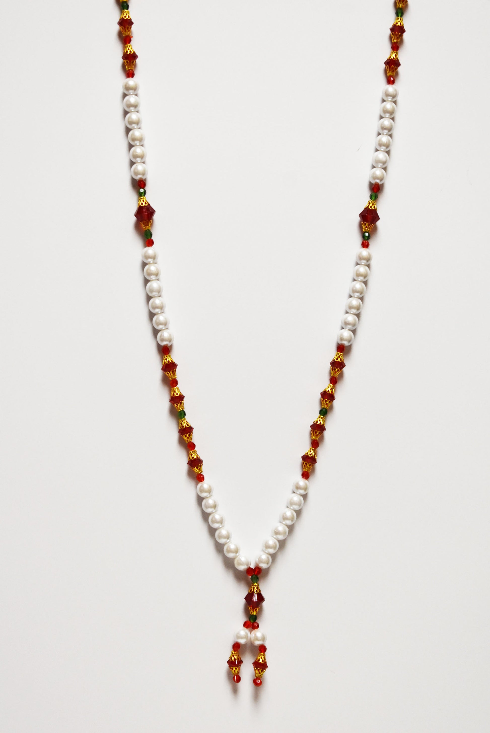 Reg, Green, White & Gold Necklace